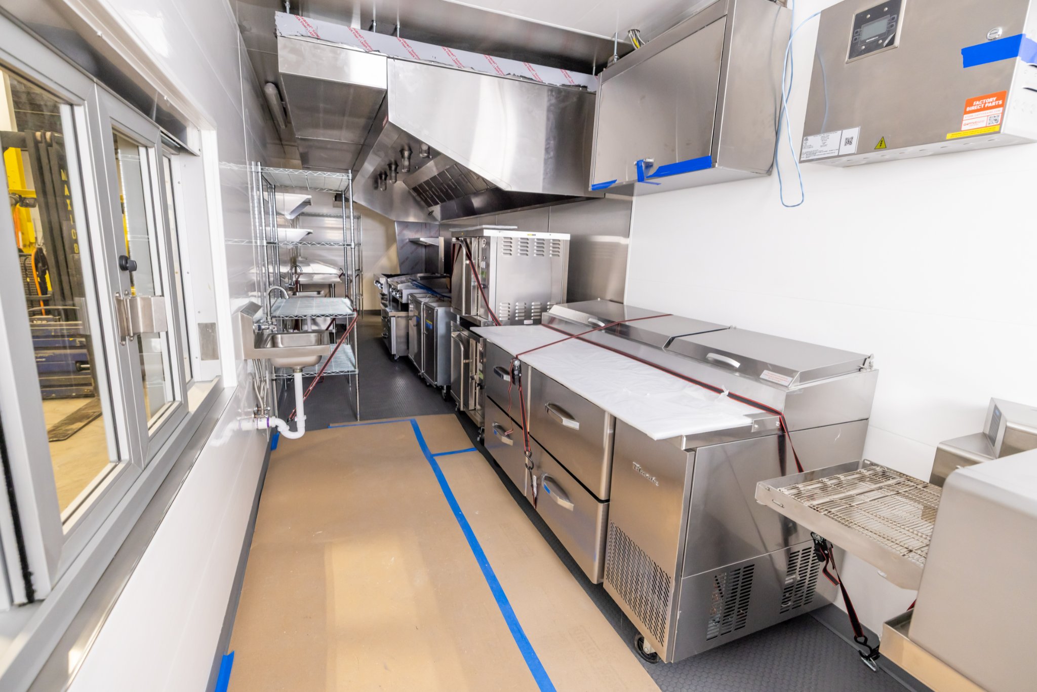 Buy 40ft Container Kitchens Online - Image 4