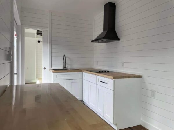 Customized 40ft shipping Container - Image 3